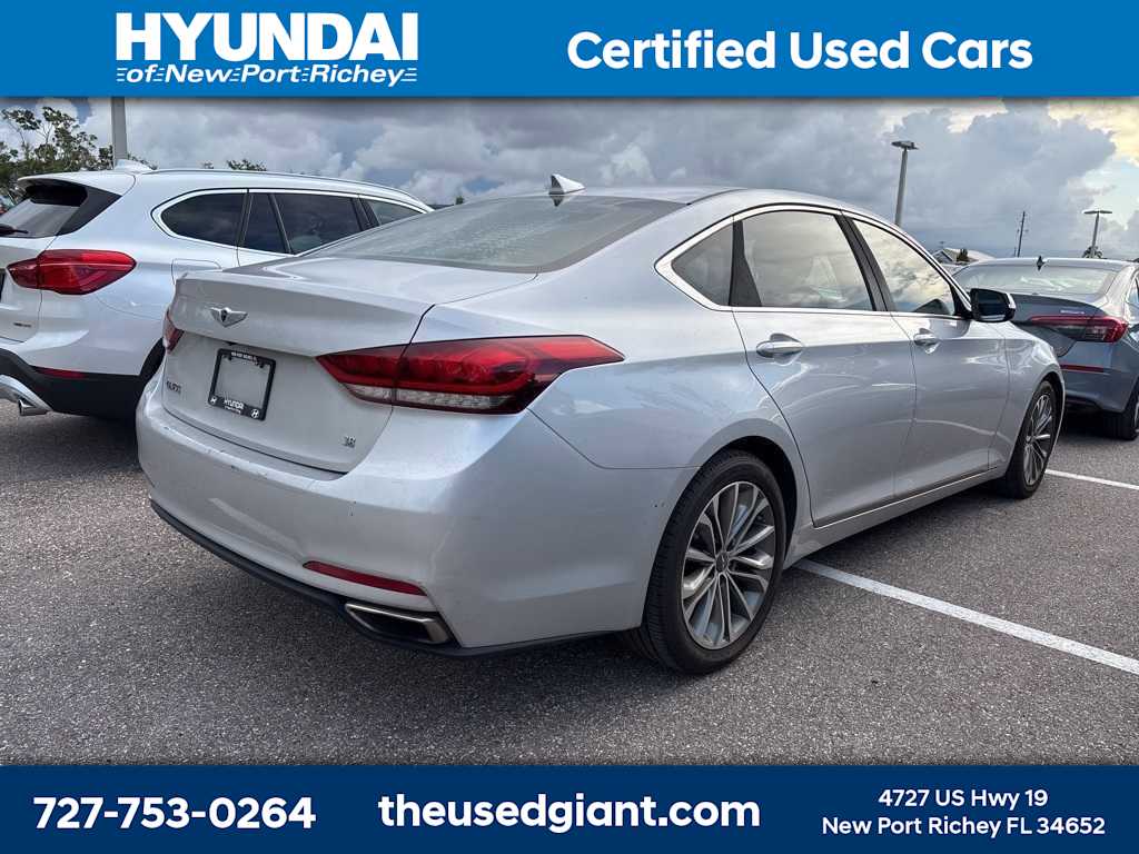 Thumbnail: 2015 Hyundai Genesis - 3