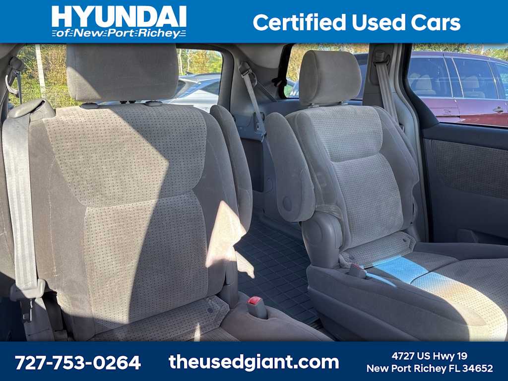 Thumbnail: 2006 Toyota Sienna - 9