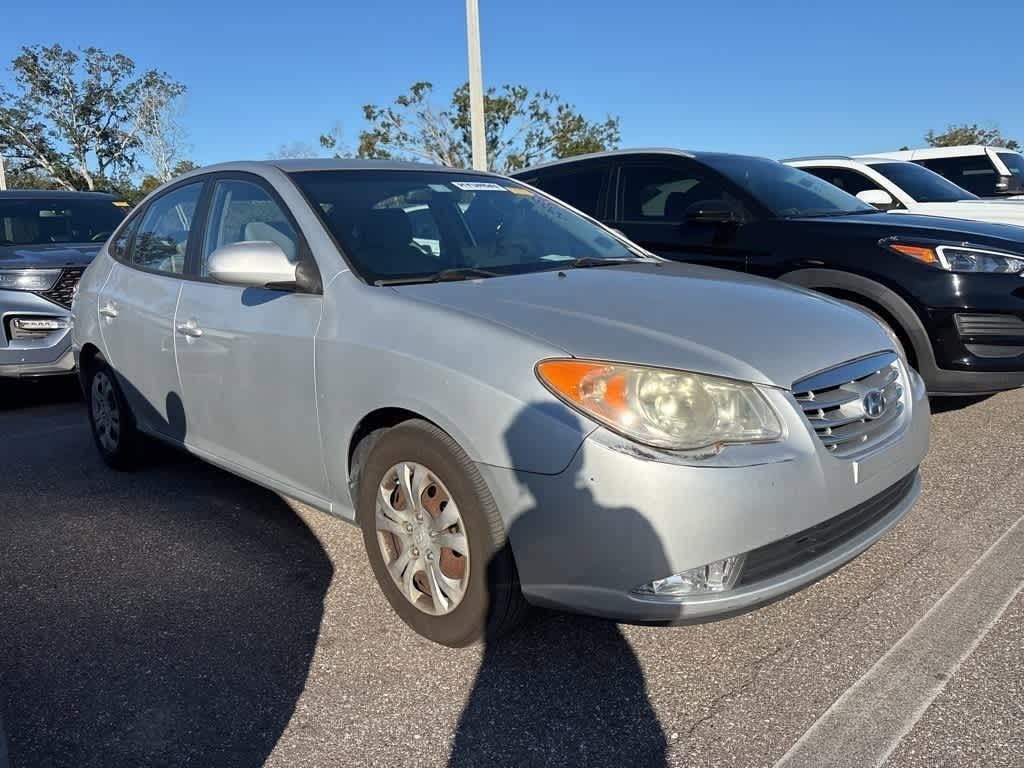 Thumbnail: 2010 Hyundai Elantra - 4