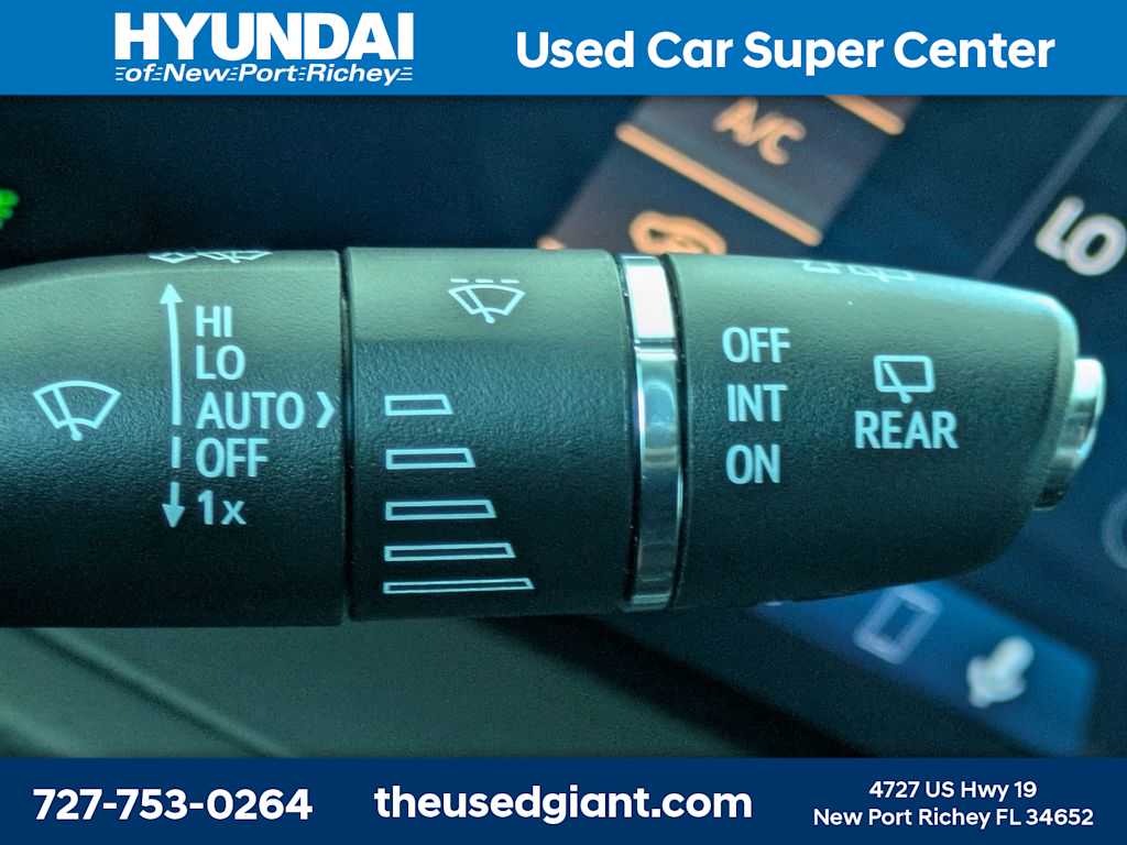 Thumbnail: 2024 Cadillac XT4 - 38