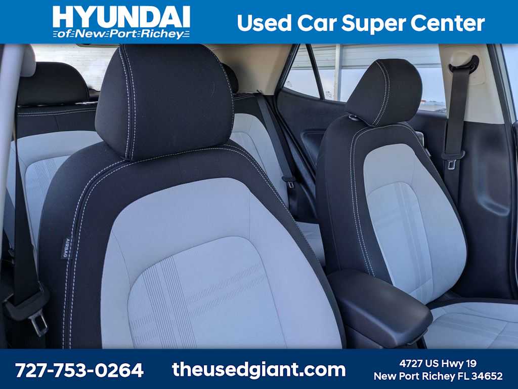 Thumbnail: 2023 Hyundai Venue - 6