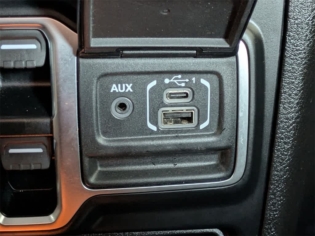 Thumbnail: 2025 Jeep Wrangler - 26