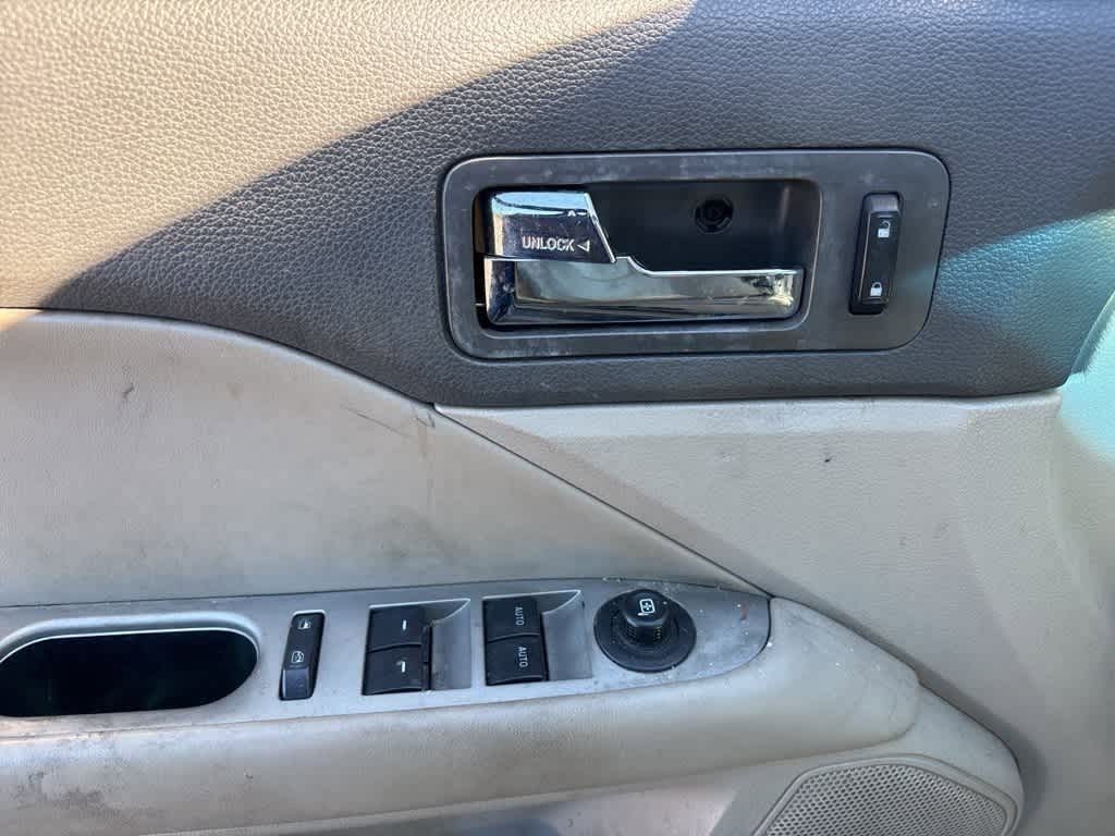 Thumbnail: 2012 Ford Fusion - 11