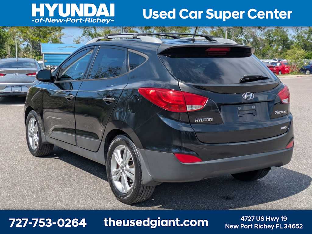 Thumbnail: 2013 Hyundai Tucson - 3