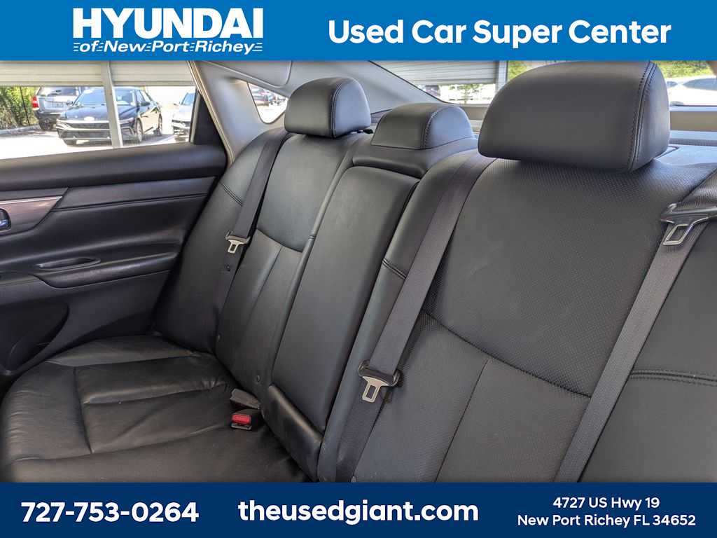 Thumbnail: 2013 Nissan Altima - 15