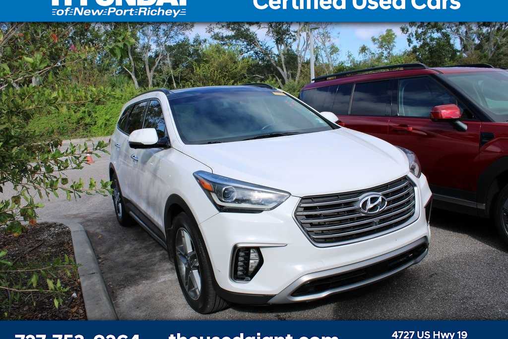 Thumbnail: 2019 Hyundai Santa Fe - 4