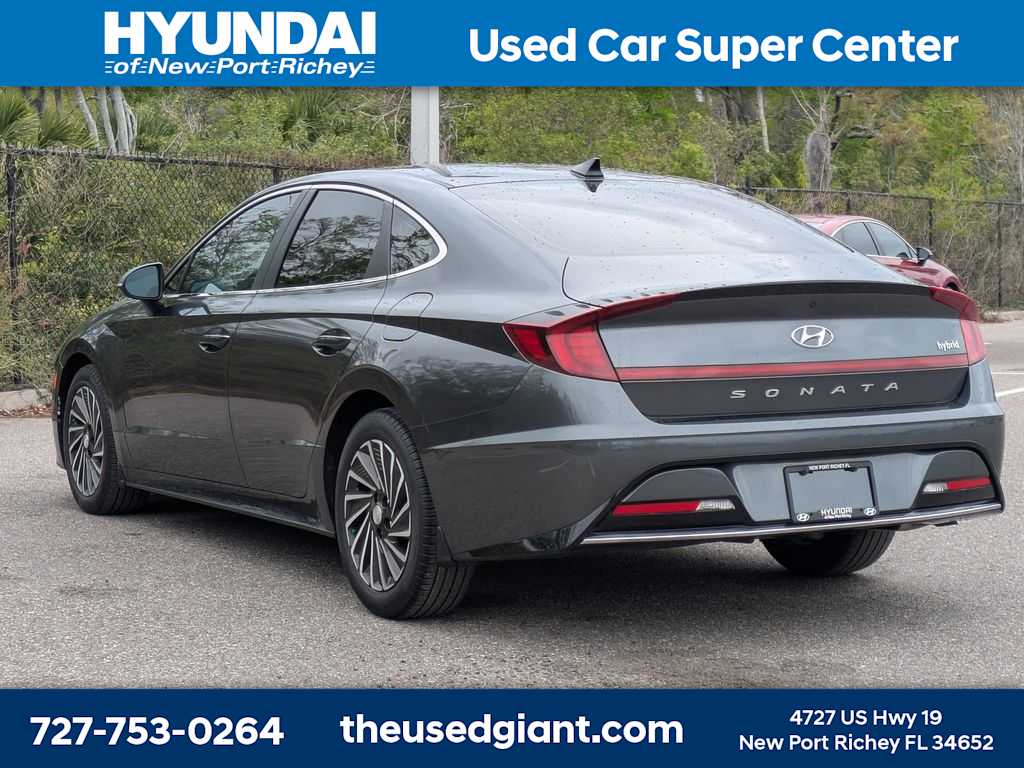 Thumbnail: 2023 Hyundai Sonata - 3