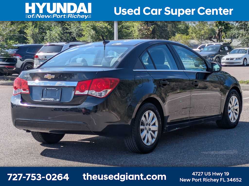 Thumbnail: 2011 Chevrolet Cruze - 5