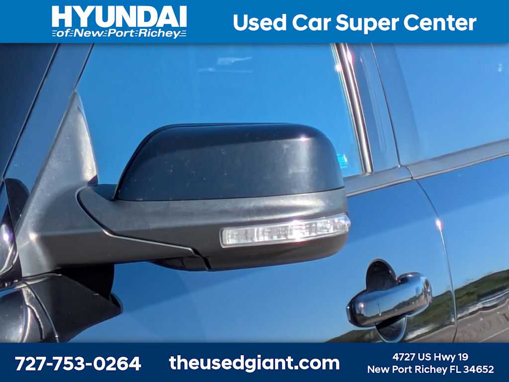 Thumbnail: 2016 Ford Explorer - 11