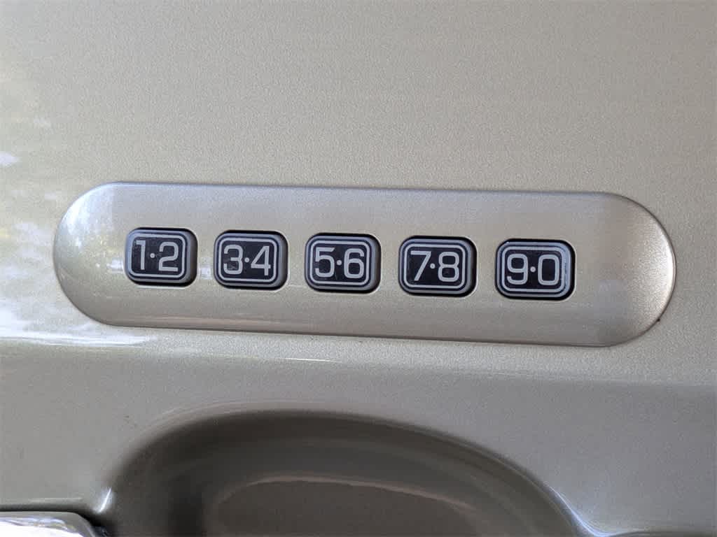 Thumbnail: 2011 Lincoln MKX - 15