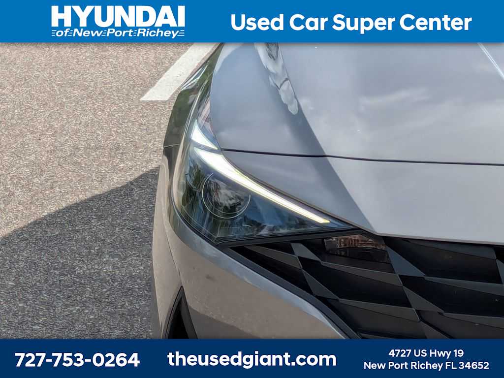 Thumbnail: 2023 Hyundai Elantra - 9