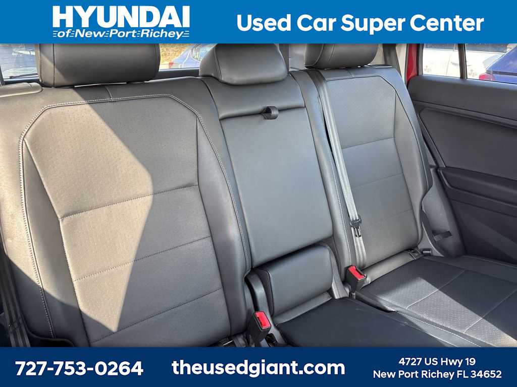 Thumbnail: 2019 Volkswagen Tiguan - 10