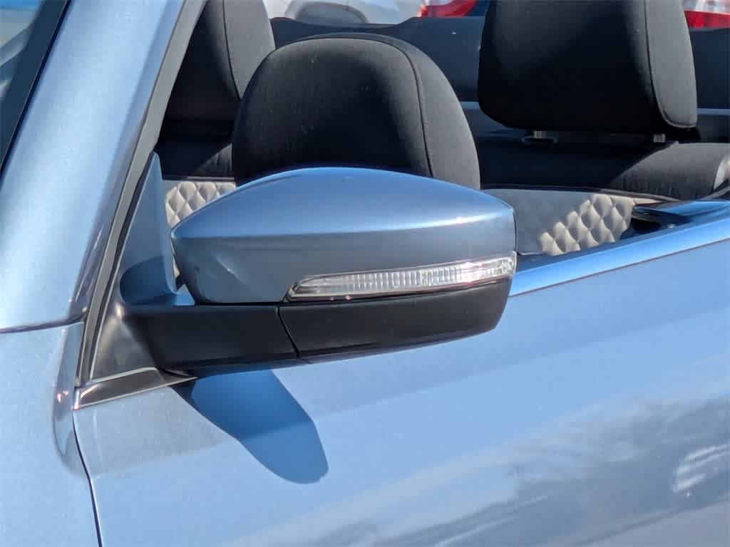 Thumbnail: 2019 Volkswagen Beetle - 11