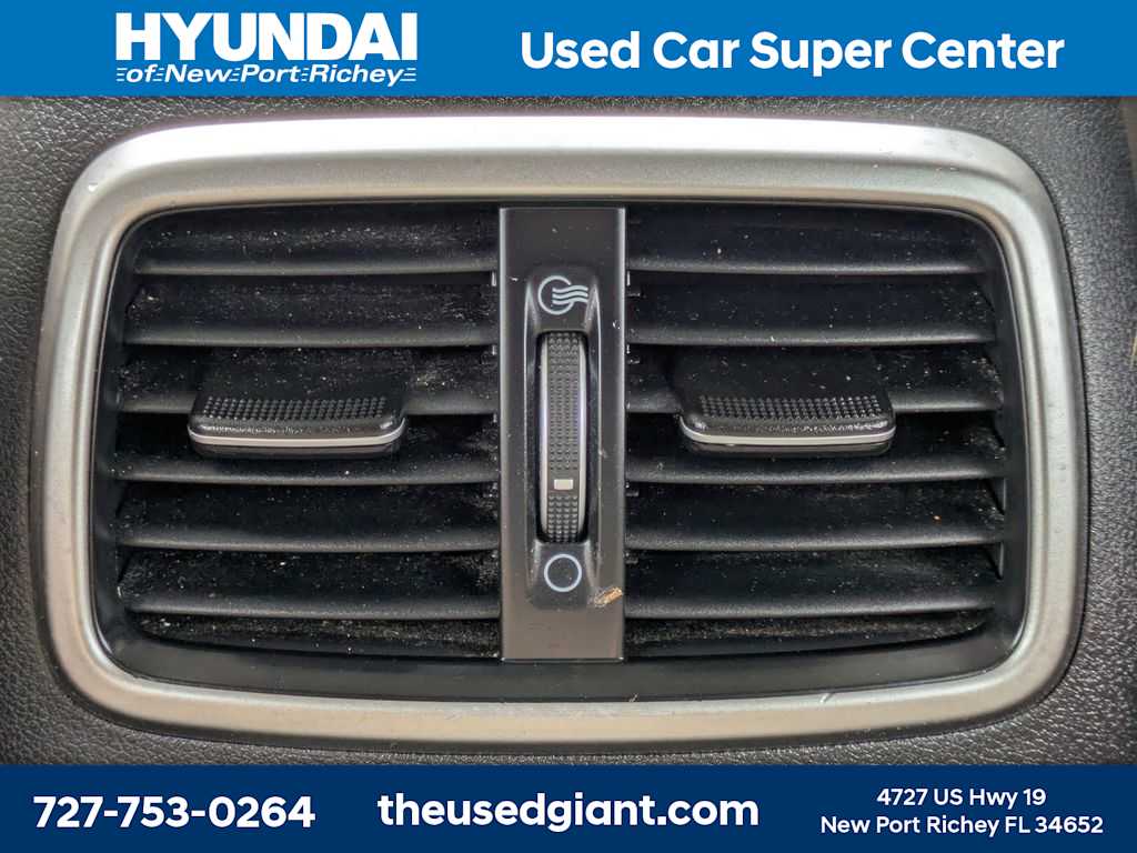 Thumbnail: 2017 Kia Sorento - 15