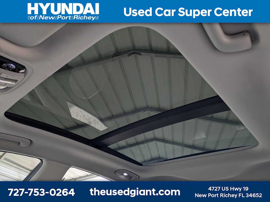 Thumbnail: 2020 Kia Cadenza - 22