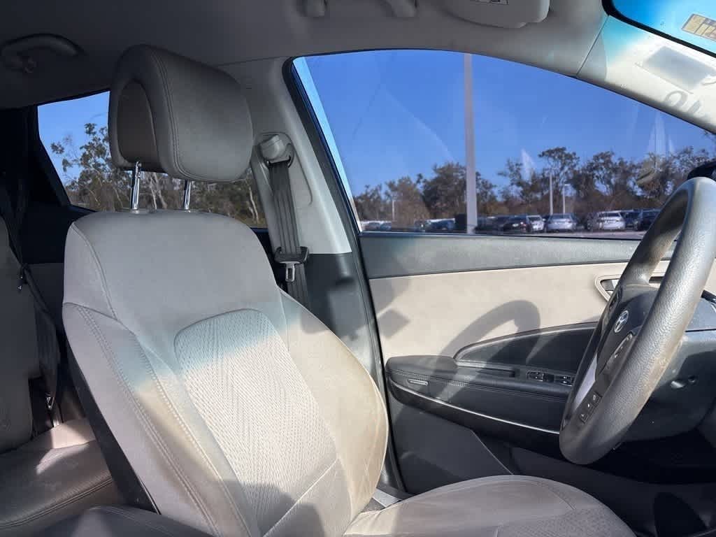 Thumbnail: 2017 Hyundai Santa Fe - 8