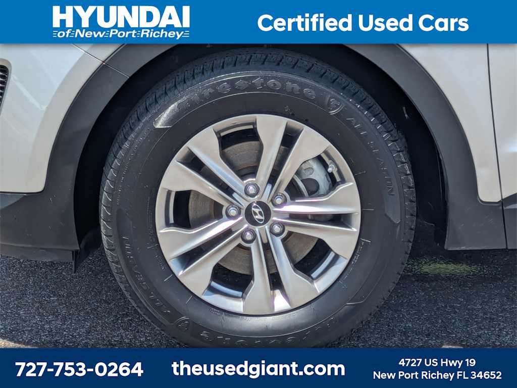 Thumbnail: 2016 Hyundai Santa Fe - 10
