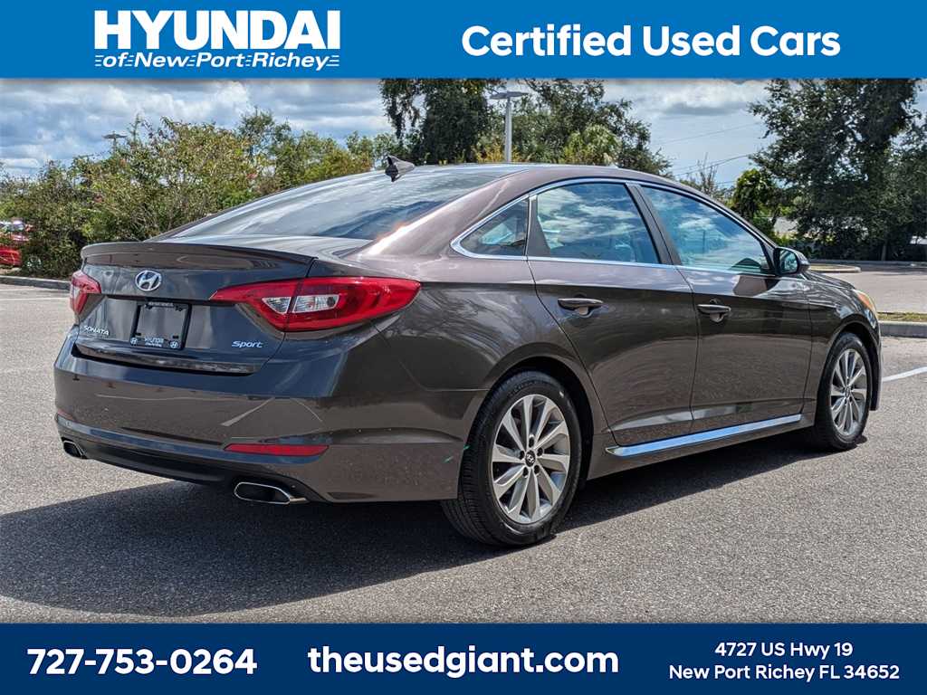 Thumbnail: 2017 Hyundai Sonata - 5