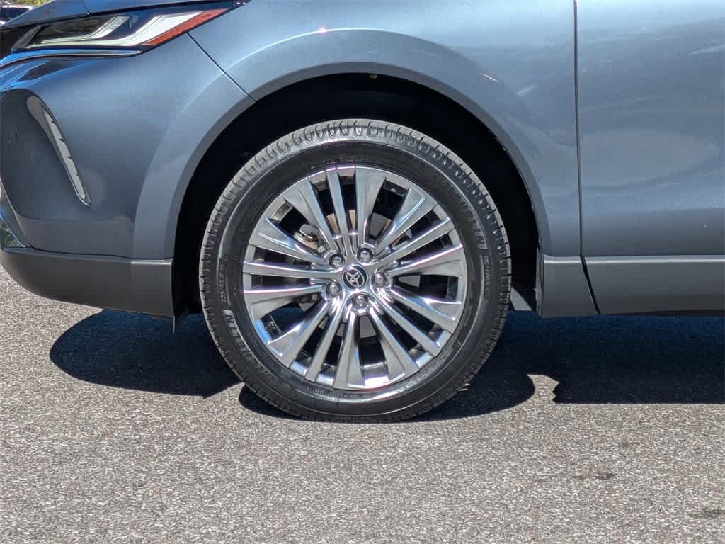 Thumbnail: 2024 Toyota Venza - 10