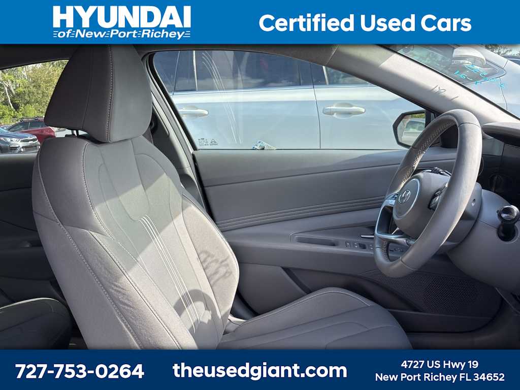 Thumbnail: 2023 Hyundai Elantra - 7