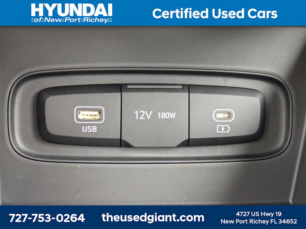 Thumbnail: 2023 Hyundai Venue - 20