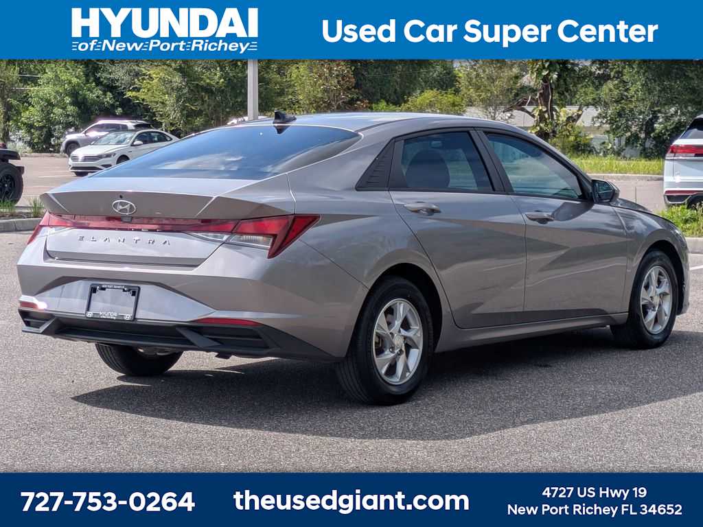 Thumbnail: 2023 Hyundai Elantra - 5
