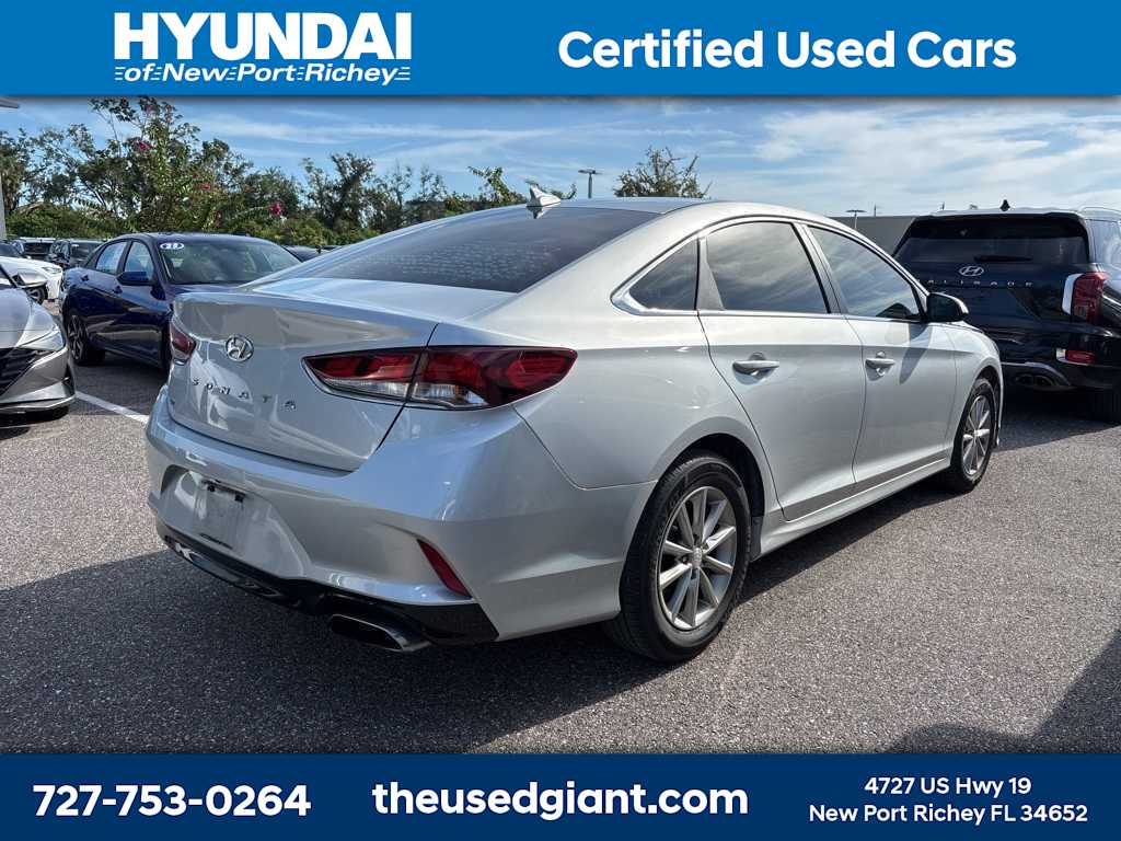 Thumbnail: 2019 Hyundai Sonata - 3