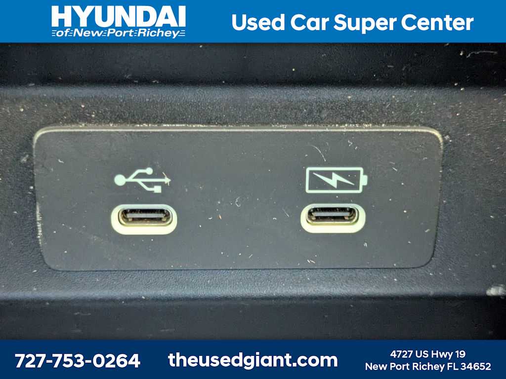 Thumbnail: 2025 Acura MDX - 37