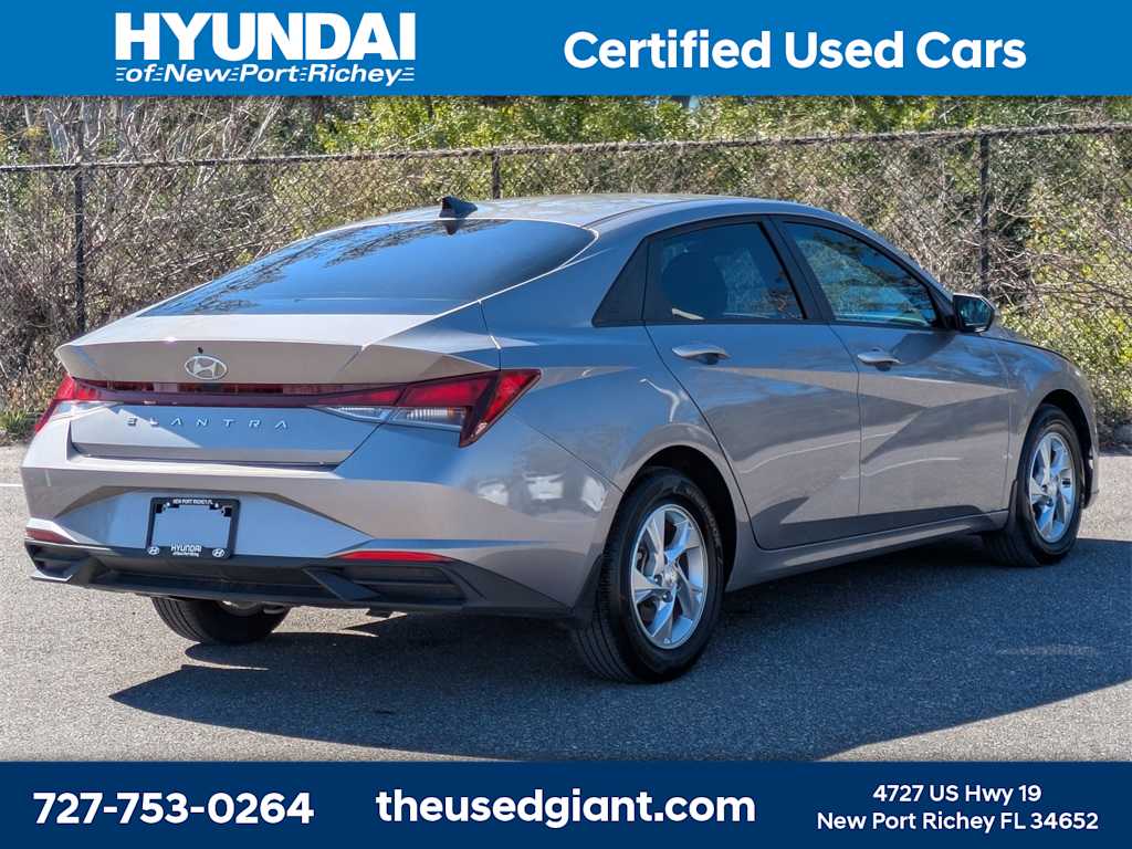 Thumbnail: 2023 Hyundai Elantra - 5