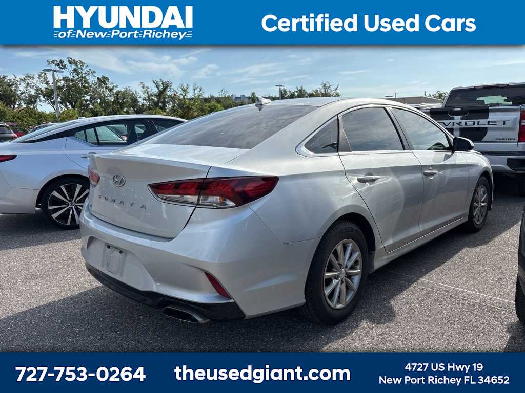 Thumbnail: 2019 Hyundai Sonata - 3