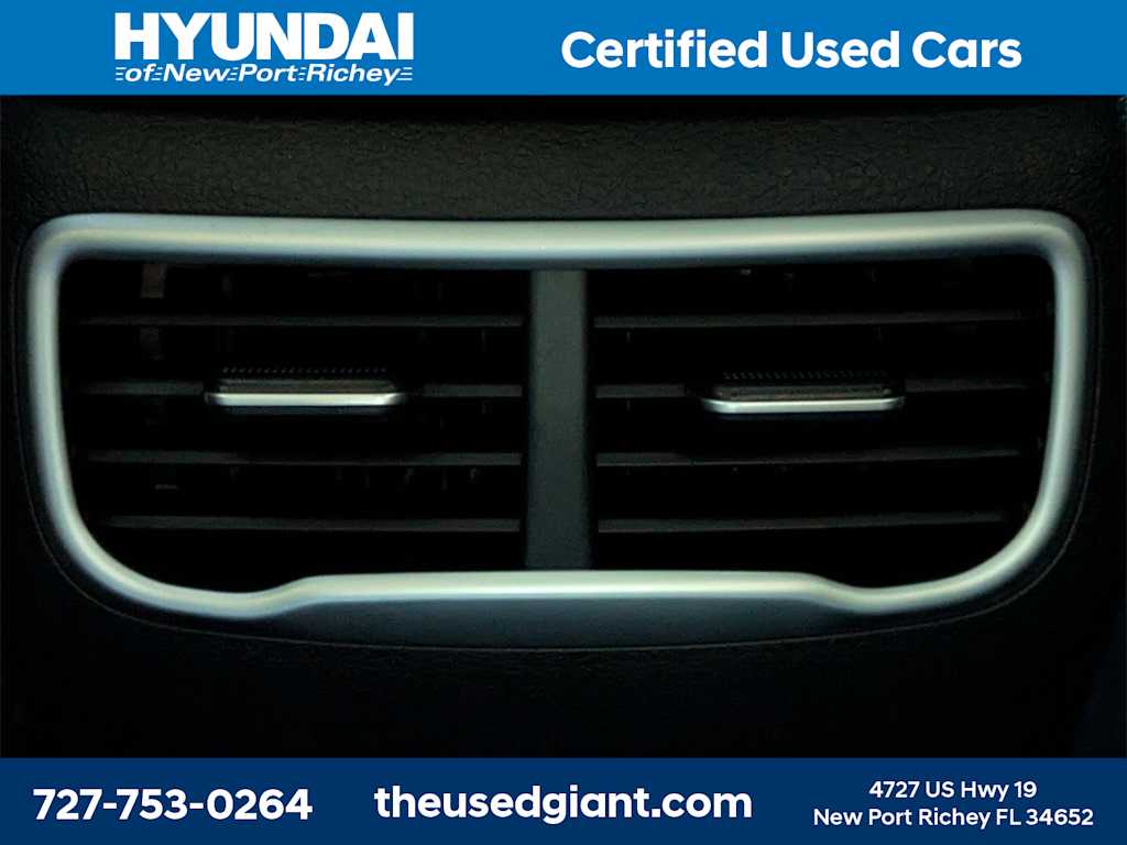 Thumbnail: 2023 Hyundai Santa Fe - 16