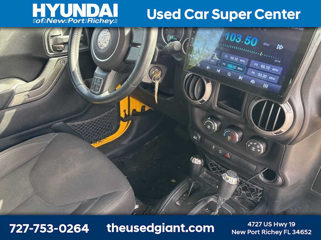 Thumbnail: 2015 Jeep Wrangler - 7