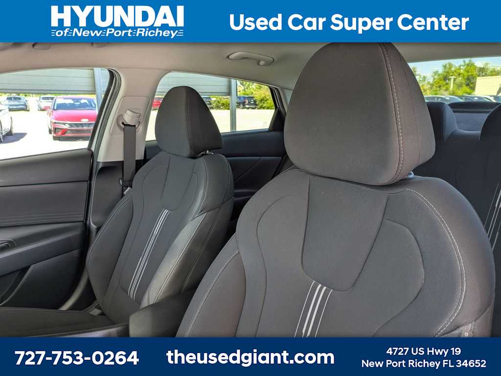 Thumbnail: 2023 Hyundai Elantra - 7