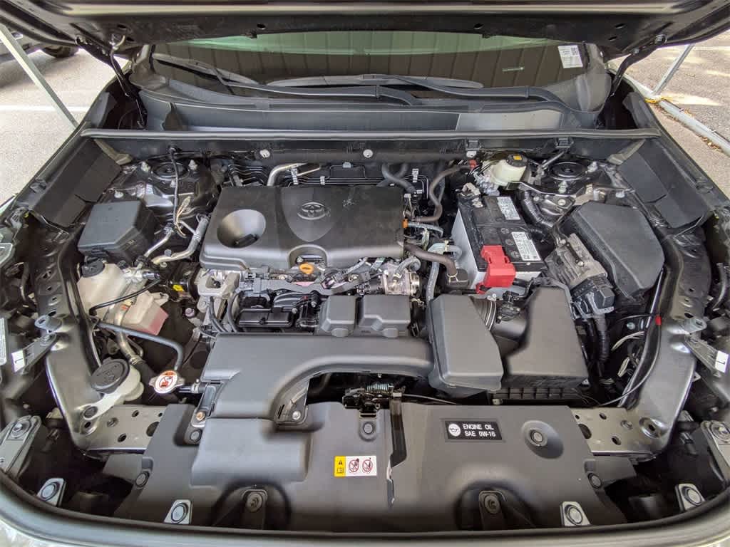 Thumbnail: 2022 Toyota RAV4 - 15