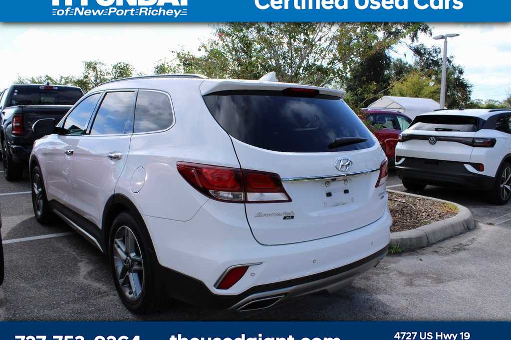 Thumbnail: 2019 Hyundai Santa Fe - 2