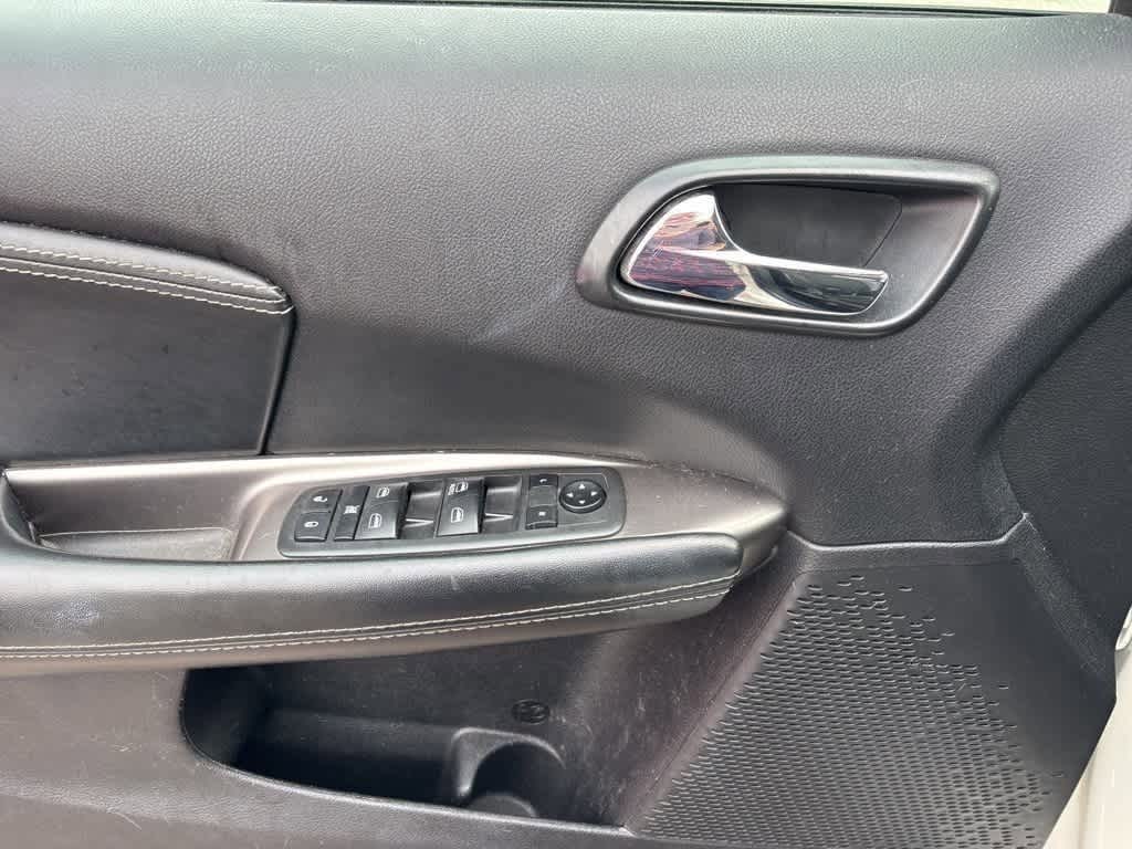 Thumbnail: 2019 Dodge Journey - 12