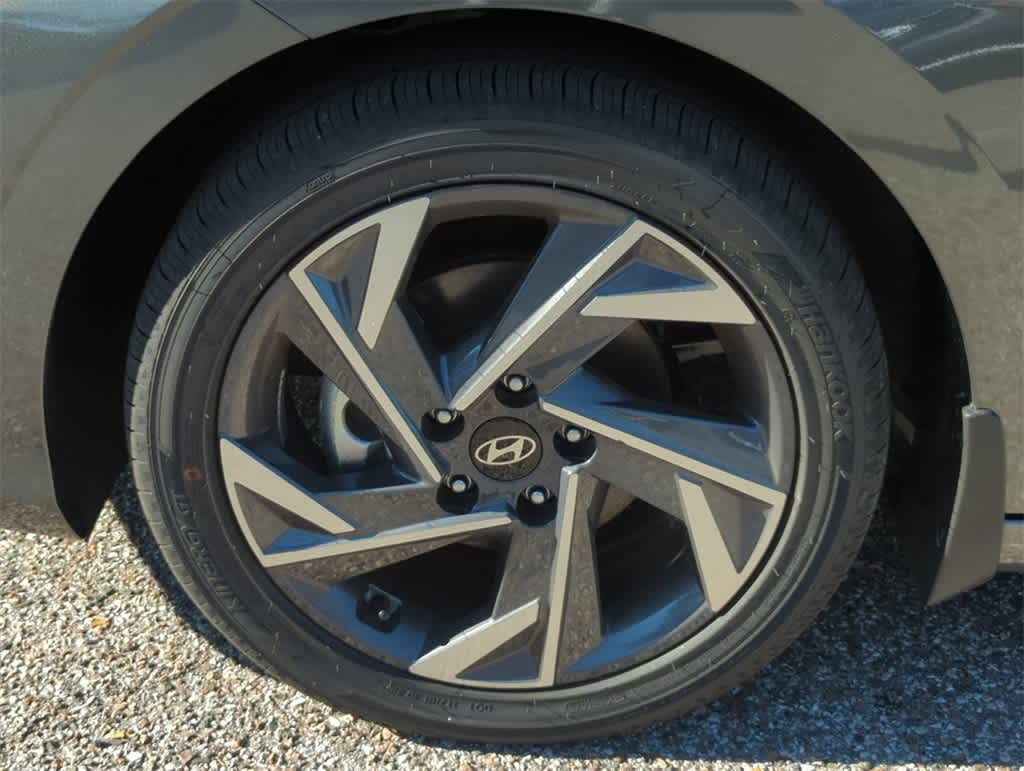 Thumbnail: 2025 Hyundai Elantra - 12