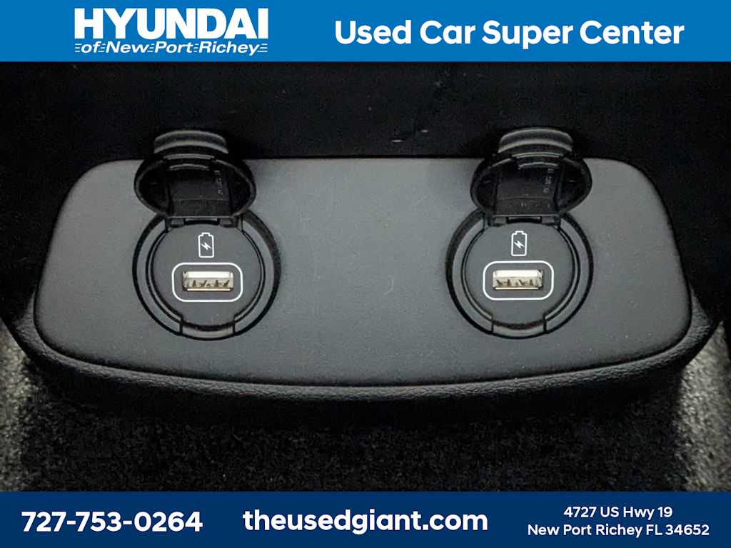 Thumbnail: 2019 Hyundai Santa Fe - 17
