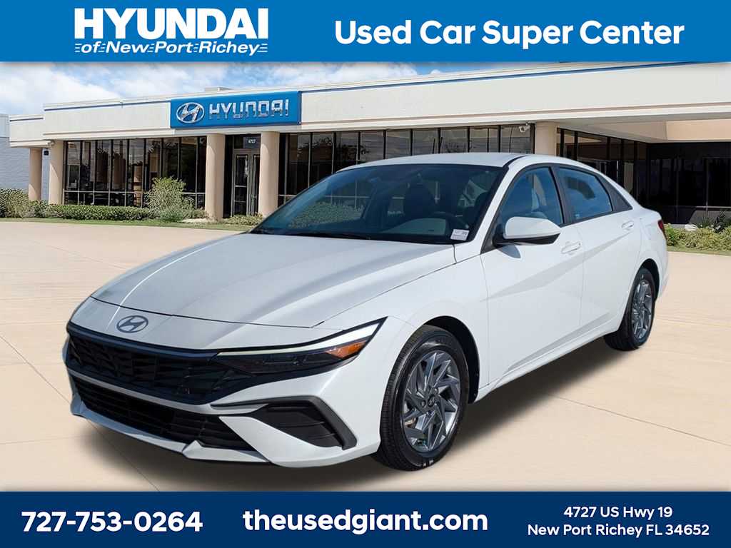 Thumbnail: 2024 Hyundai Elantra - 1