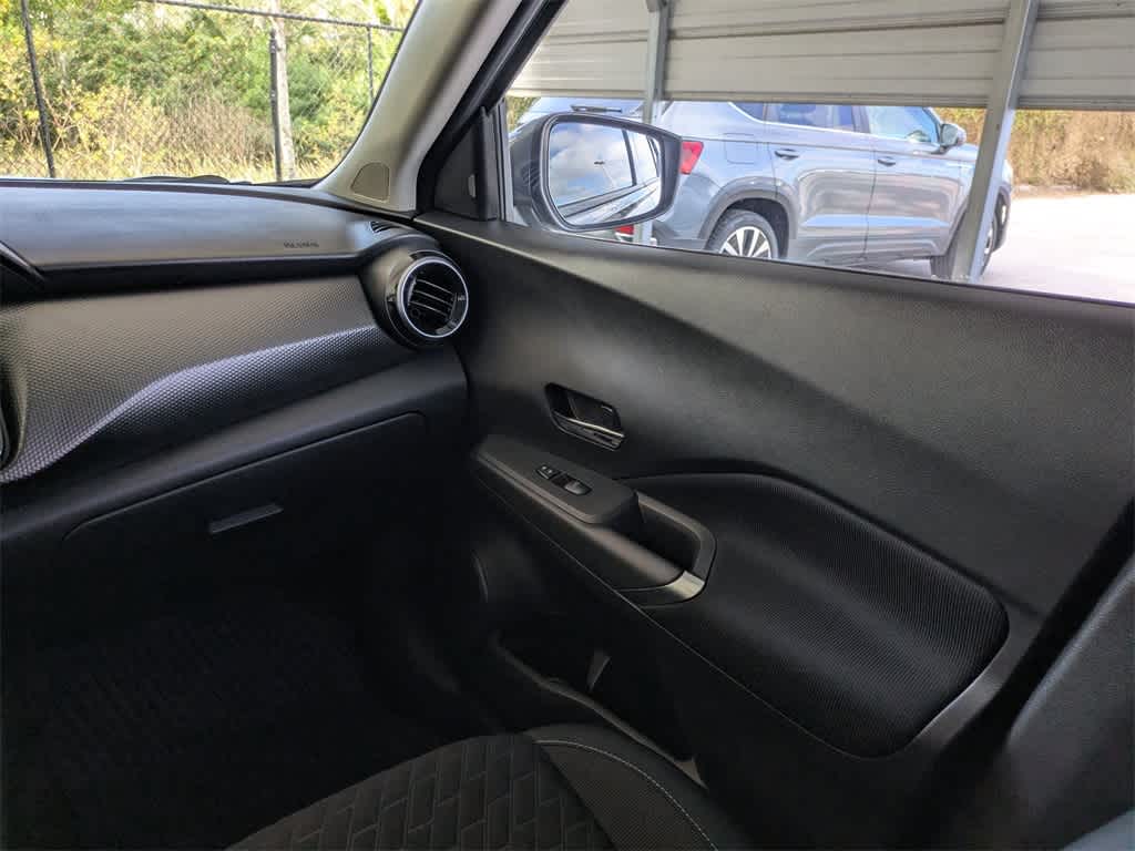 Thumbnail: 2021 Nissan Kicks - 18