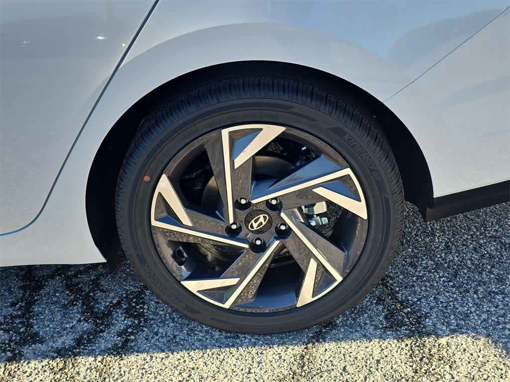 Thumbnail: 2026 Hyundai Elantra - 14