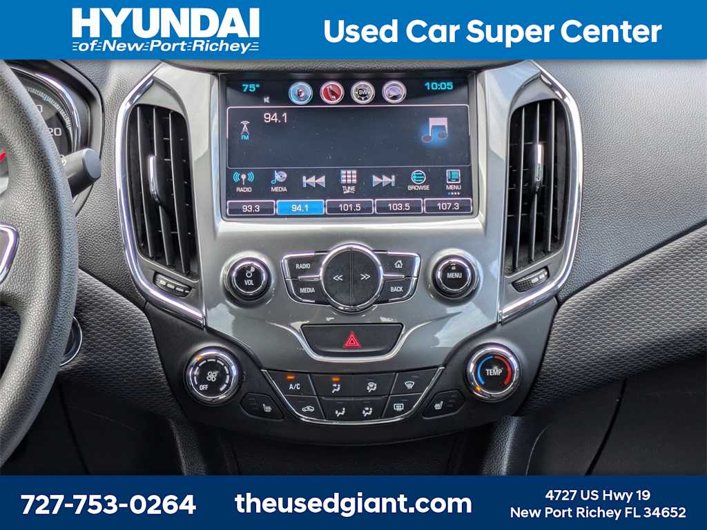 Thumbnail: 2017 Chevrolet Cruze - 19