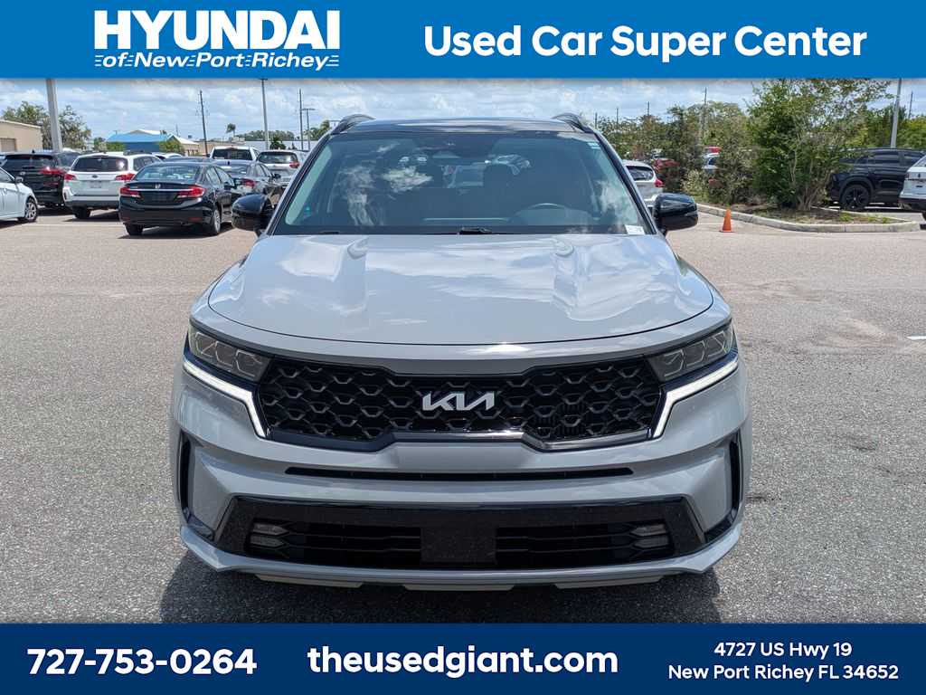 Thumbnail: 2023 Kia Sorento - 8