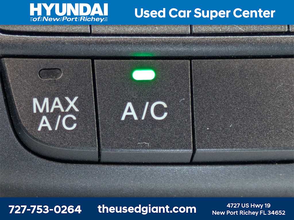 Thumbnail: 2013 Honda CR-V - 21