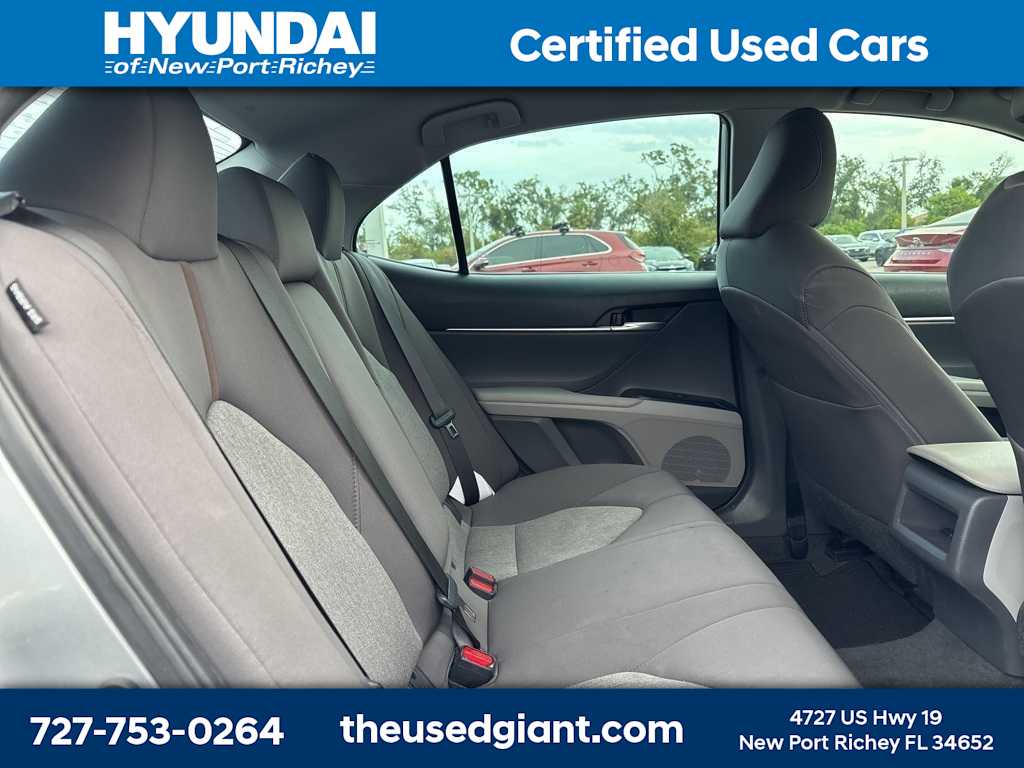 Thumbnail: 2019 Toyota Camry - 9