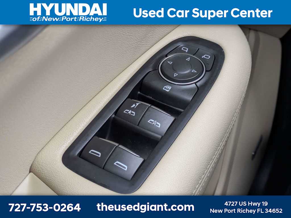 Thumbnail: 2018 Cadillac XT5 - 30