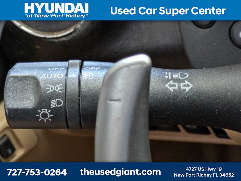 Thumbnail: 2011 Nissan Maxima - 30