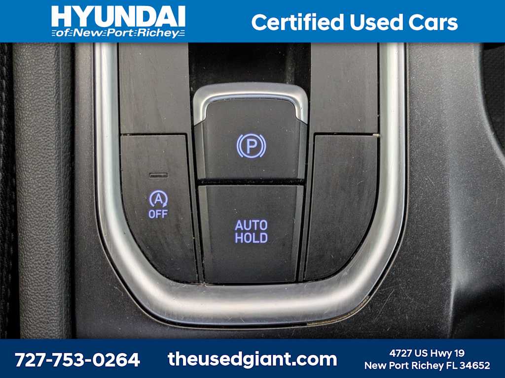 Thumbnail: 2019 Hyundai Santa Fe - 24