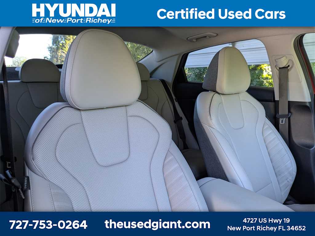 Thumbnail: 2024 Hyundai Elantra - 6