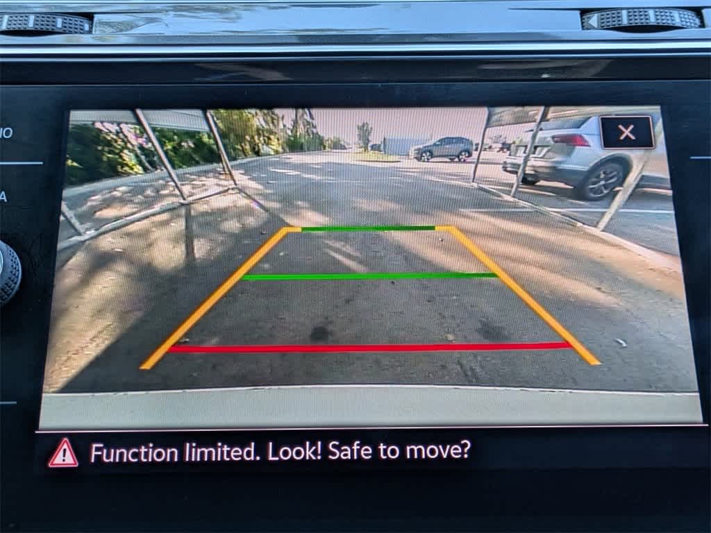 Thumbnail: 2021 Volkswagen Tiguan - 27